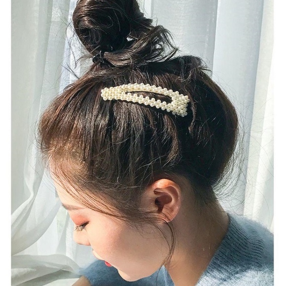 Pearl Side Hair Clip - Picture 2 of 3